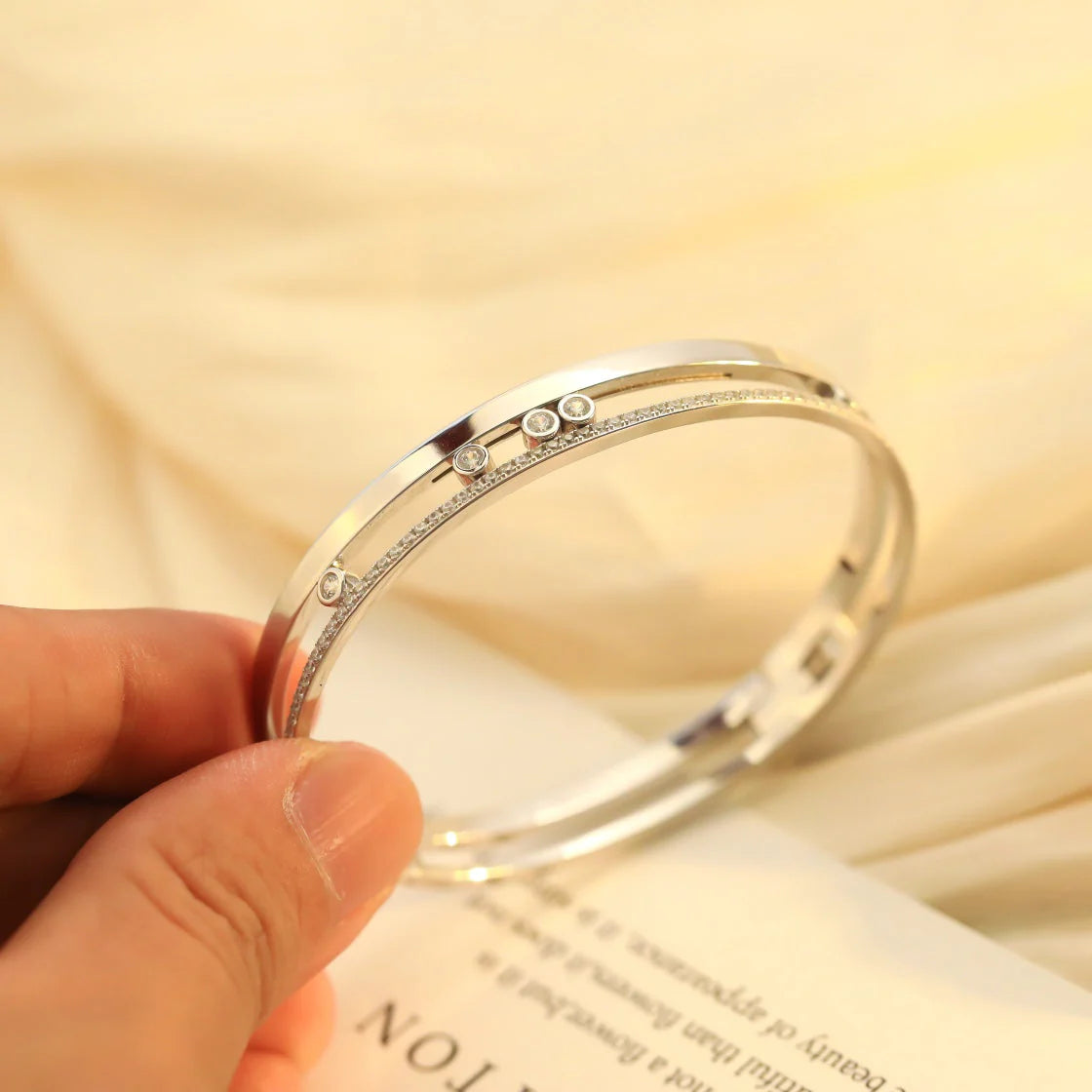 [baslovejewels]Move Romane Diamond Bangle Bracelet