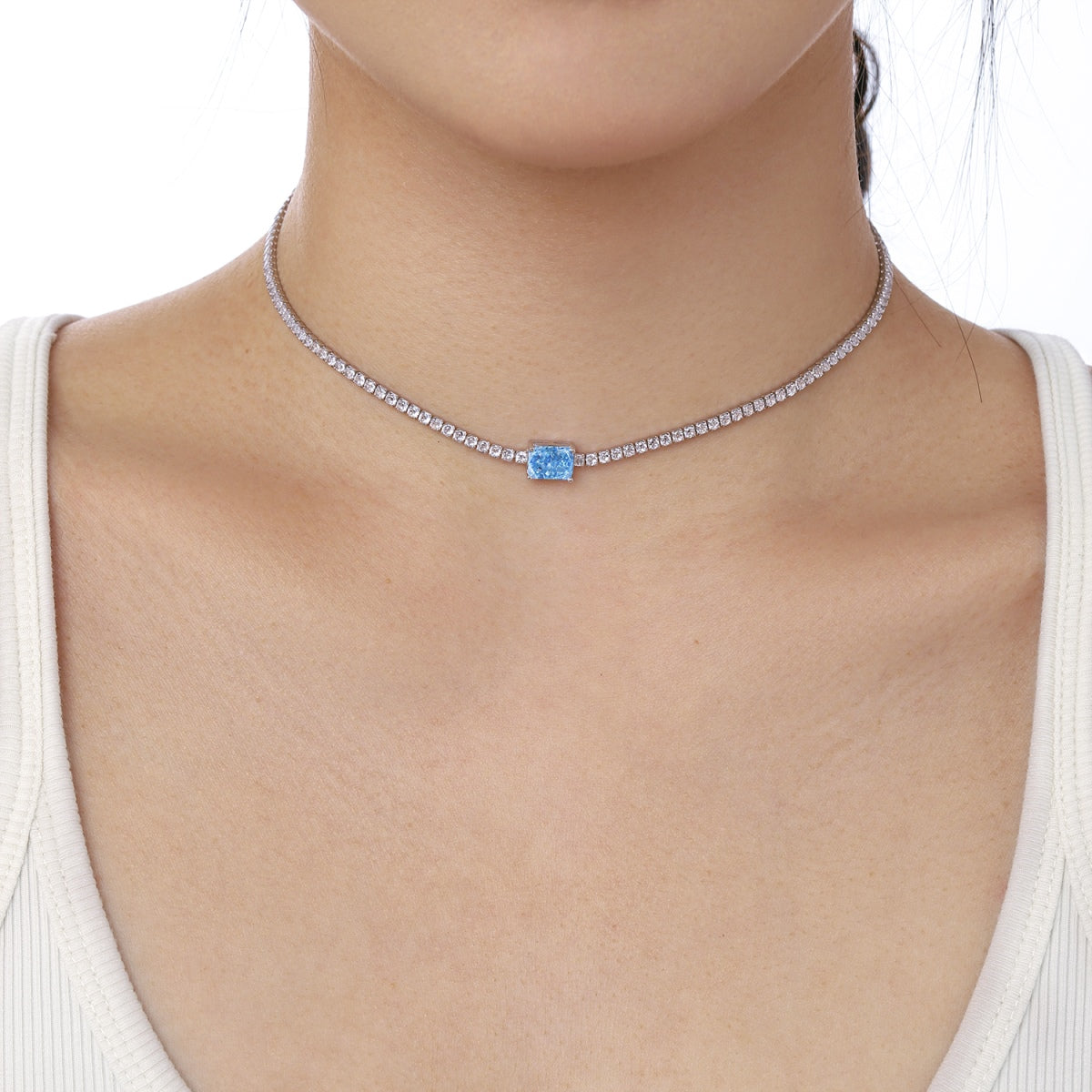 [baslovejewels]2.0 carat Ornate Emerald Cut Necklace