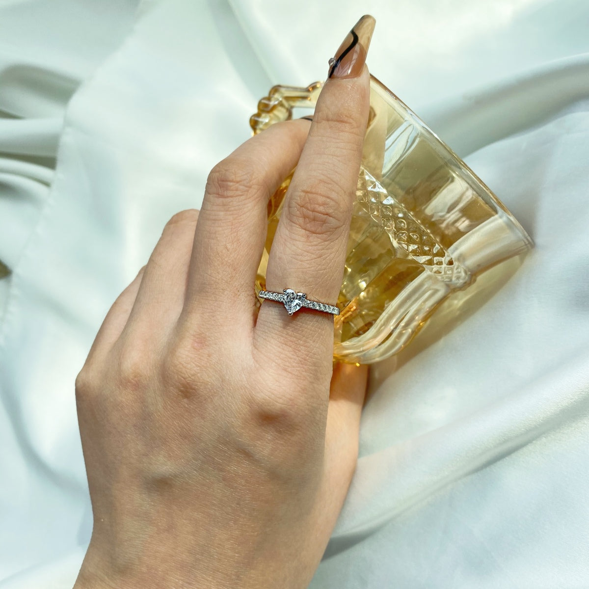 [baslovejewels]0.5 Carat CaratEternity Charming Heart Shape Lover Ring