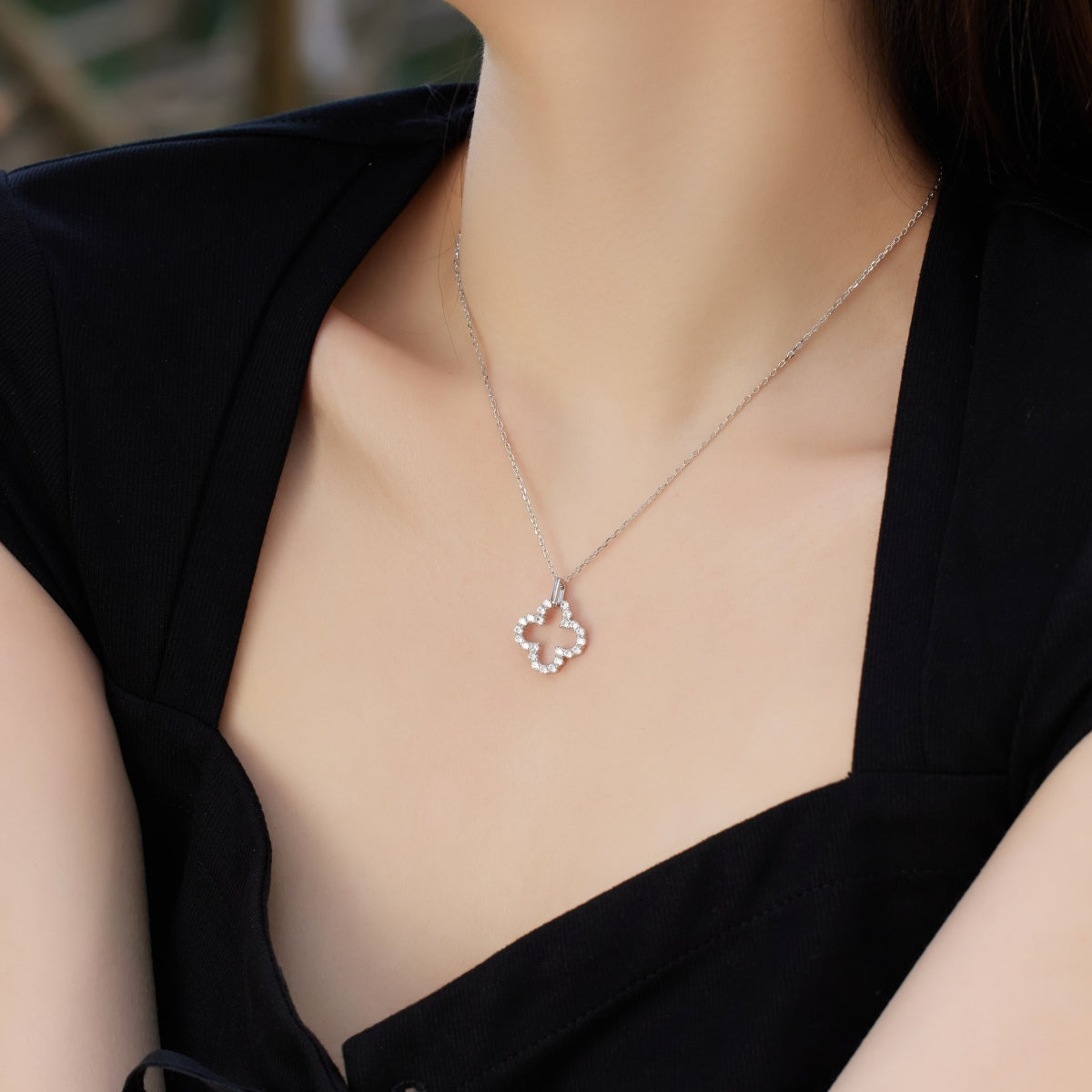 [baslovejewels]Four-Leaf Clover Hollow Design Exquisite Necklace
