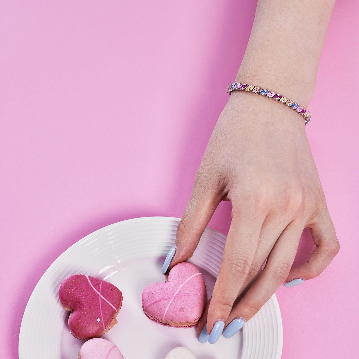 [baslovejewels]Ornate Sparkling Multi Cut Party Bracelet