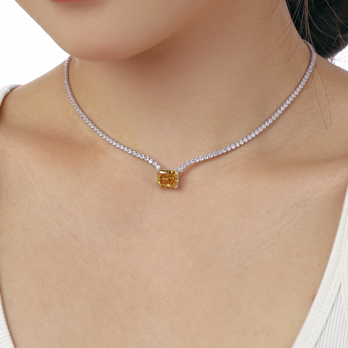 [baslovejewels]4.0 Carat Elegant Radiant Cut Necklace