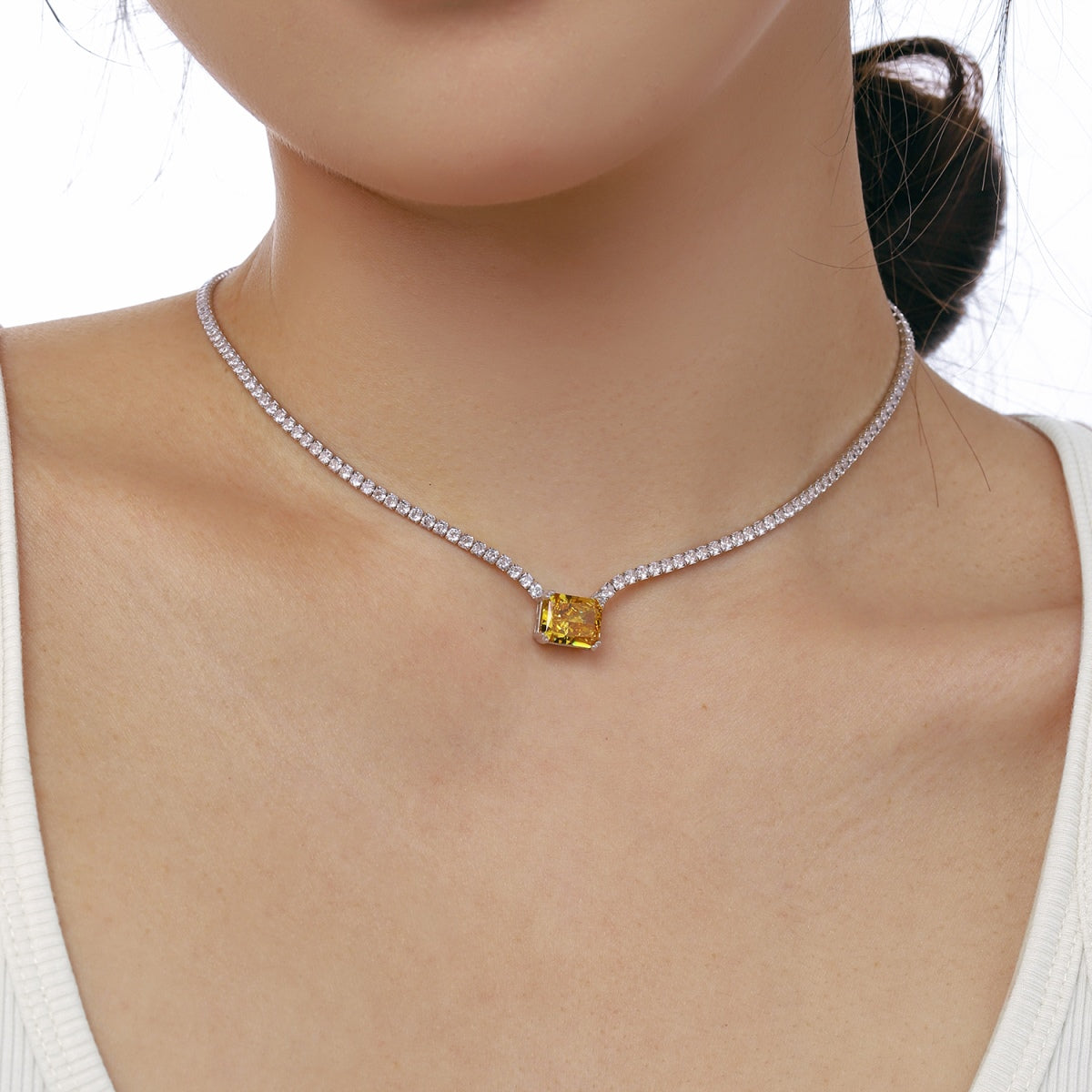 [baslovejewels]4.0 Carat Elegant Radiant Cut Necklace