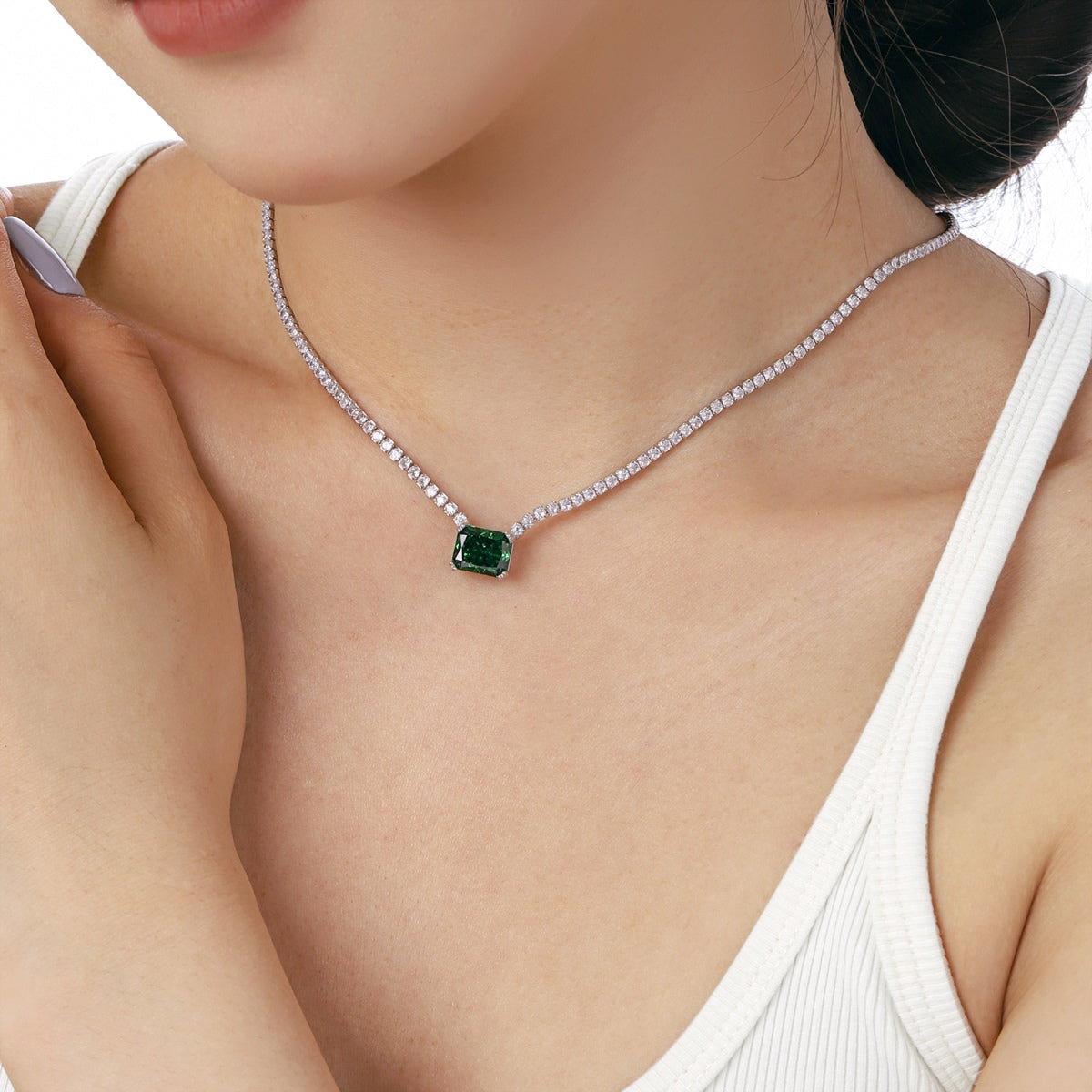 [baslovejewels]4.0 Carat Elegant Radiant Cut Necklace