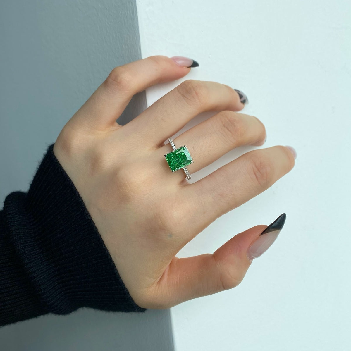 [baslovejewels]4.0 Carat Luxurious Engagement Ring