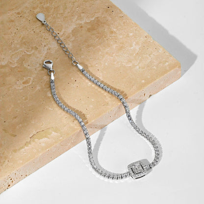 [baslovejewels]Luxurious Dazzling Square Shape Banquet Bracelet