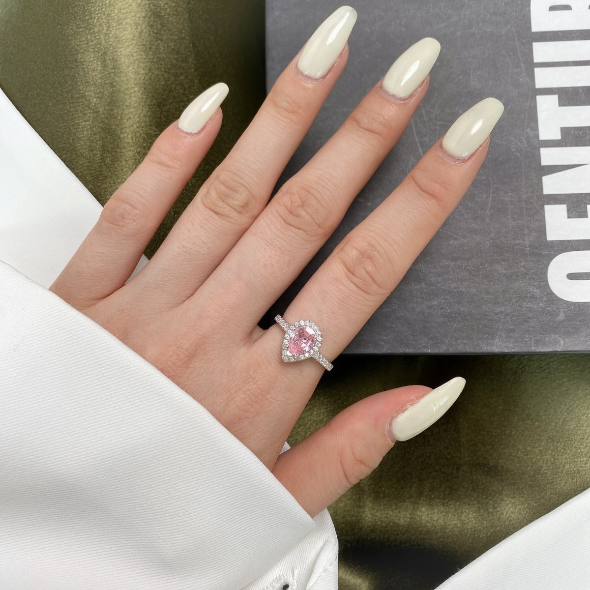 [baslovejewels]1.0 Carat Luxurious Resplendent Water Drop Shape Wedding Ring