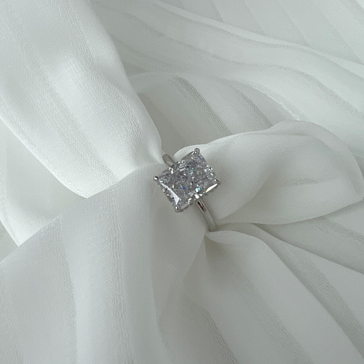 [baslovejewels]4.0 Carat Ornate Enchanting Radiand Cut Banquet Ring