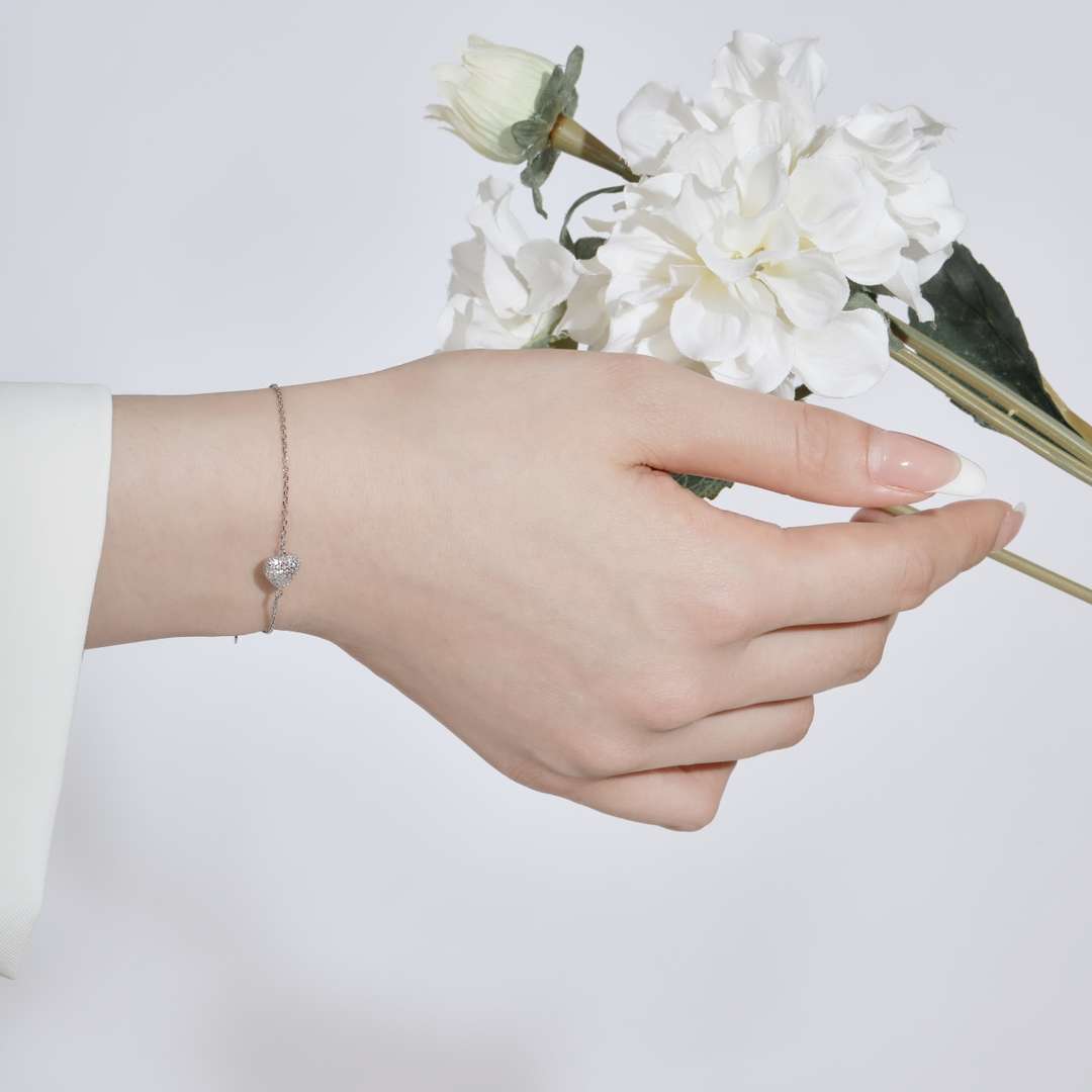 [baslovejewels]Heart-Shaped Gentle and Versatile Bracelet