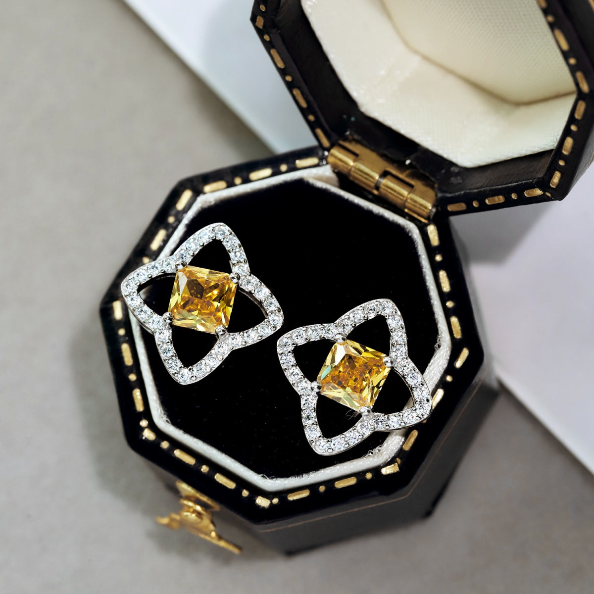 [baslovejewels]Elegant Star Shape Princess Cut Daily Earrings