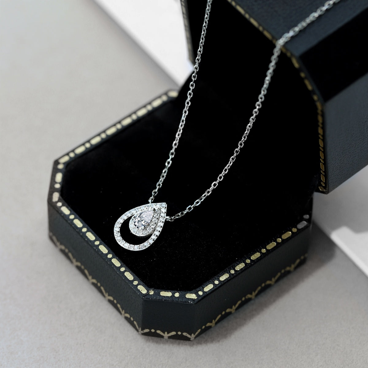 [baslovejewels]Sparkling Pear Cut Necklace