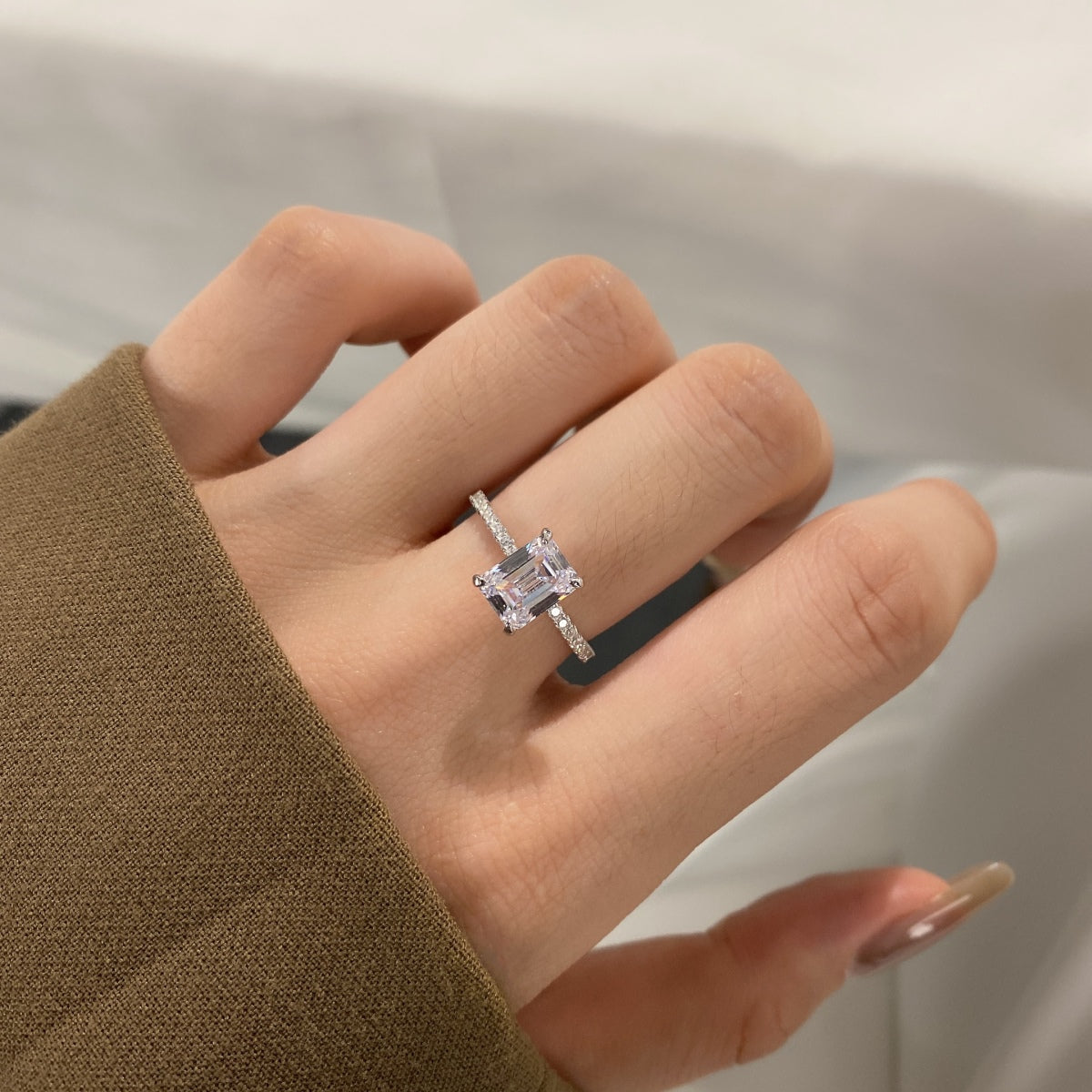 [baslovejewels]2.0 Carat Scintillating Ornate Radiant Cut Party Ring