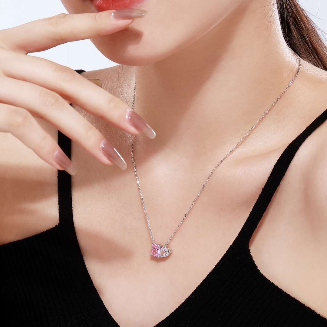 [baslovejewels]Dazzling Square & Heart Shape Necklace