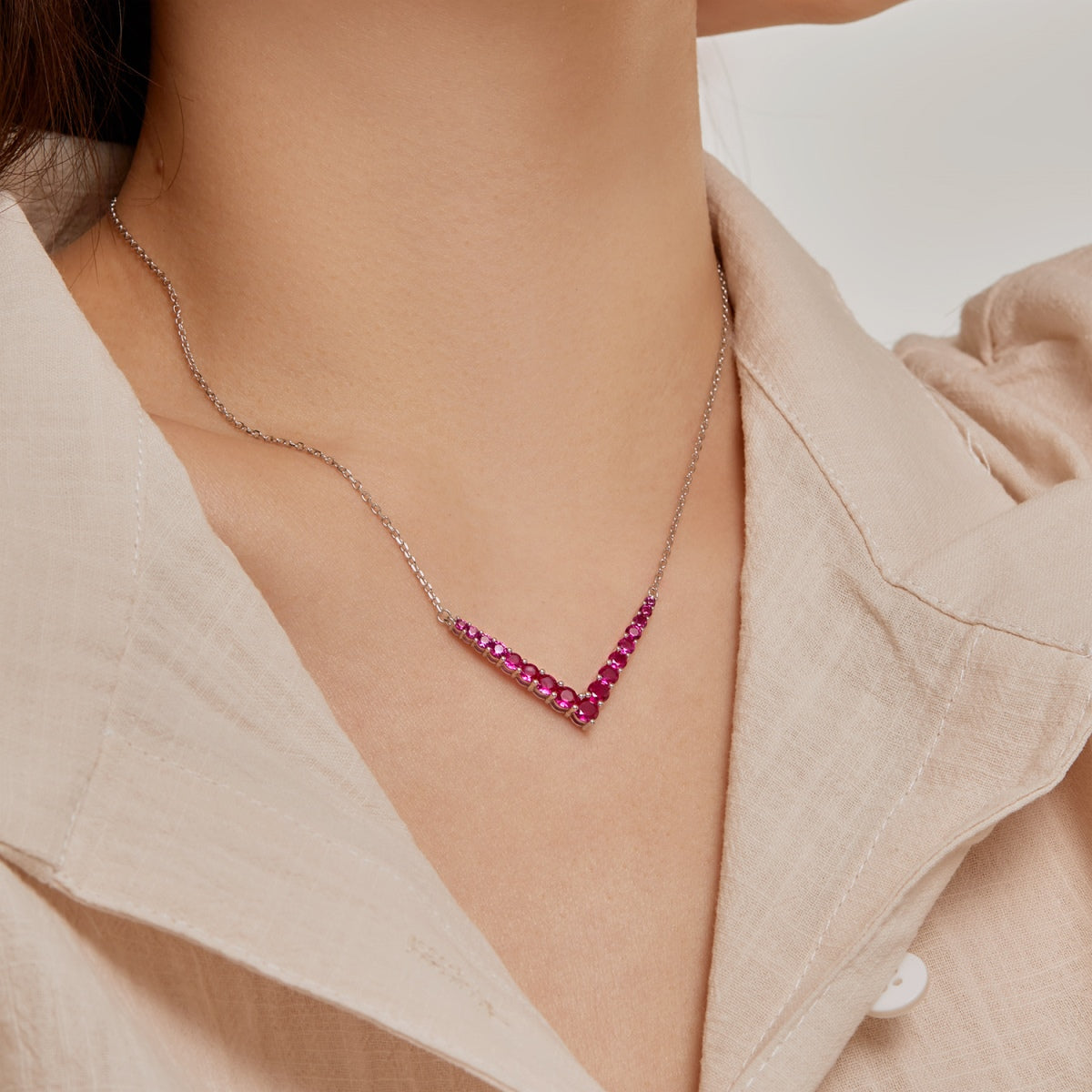 [baslovejewels]Ornate Round Cut Necklace