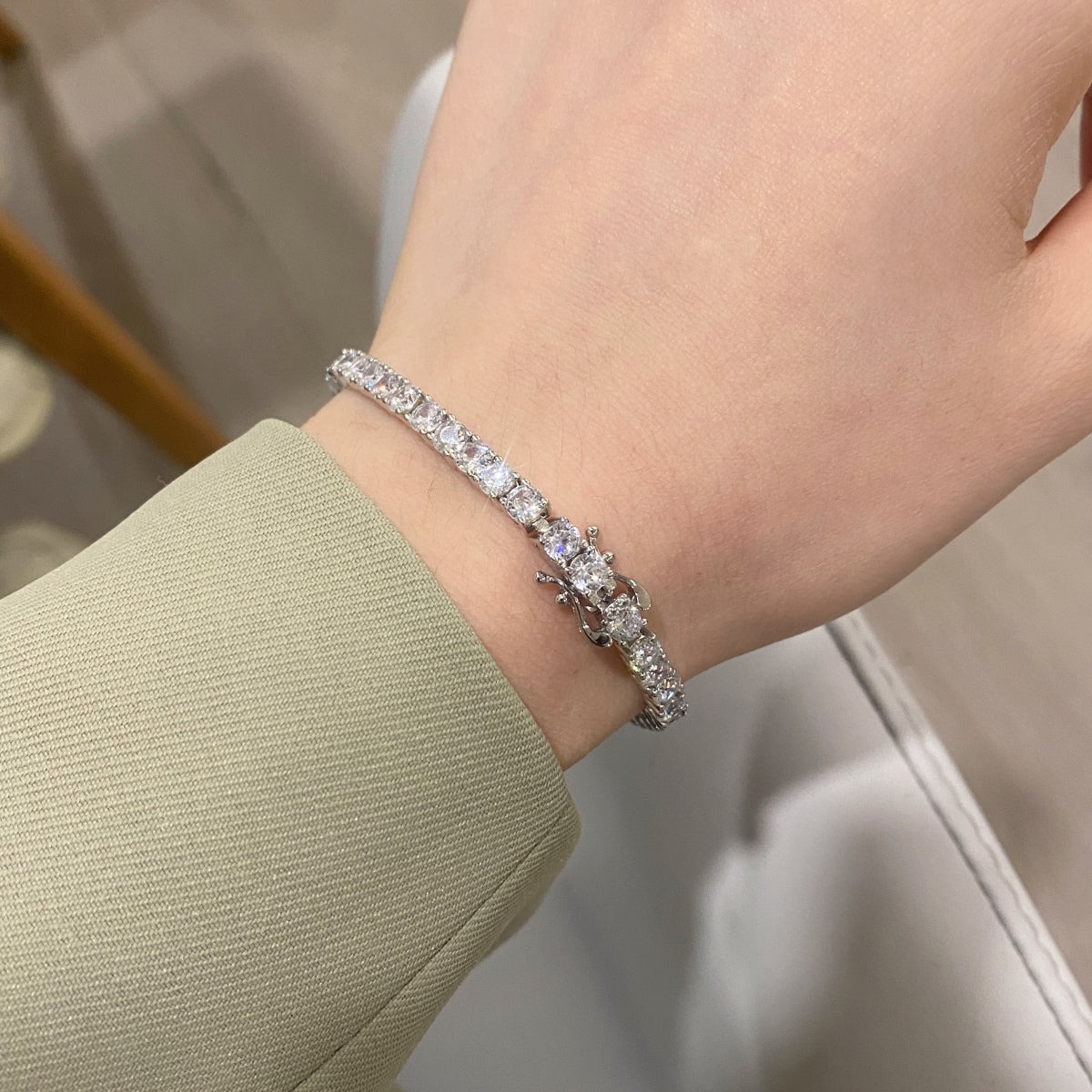 [baslovejewels]Luxurious Ornate Round Cut Tennis Bracelet