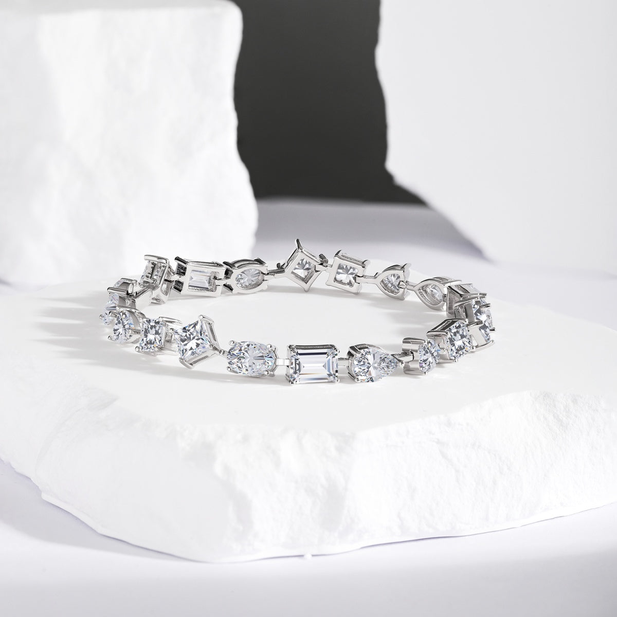 [baslovejewels]Unique Exquisite Multi Cut Daily Bracelet