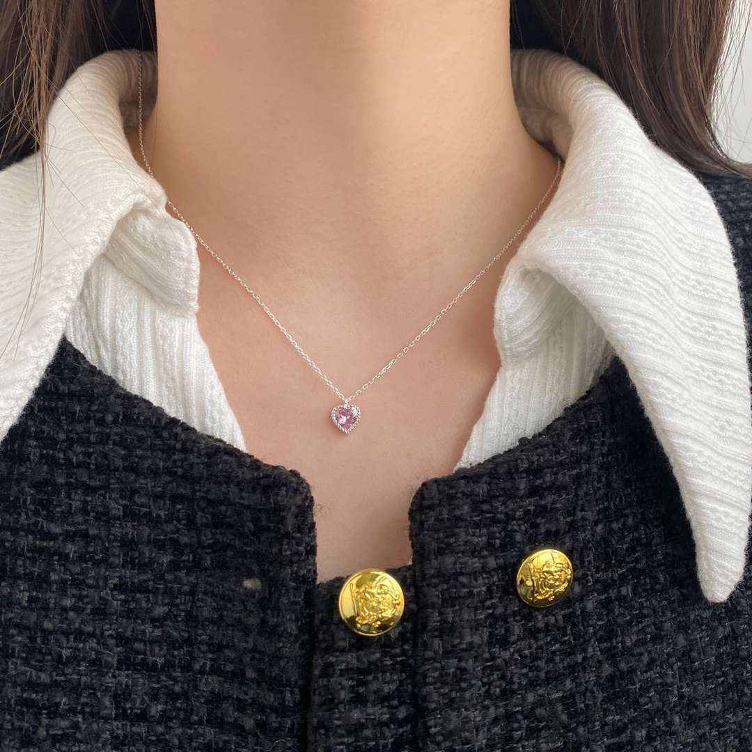 [baslovejewels]Ornate Heart Shape Necklace