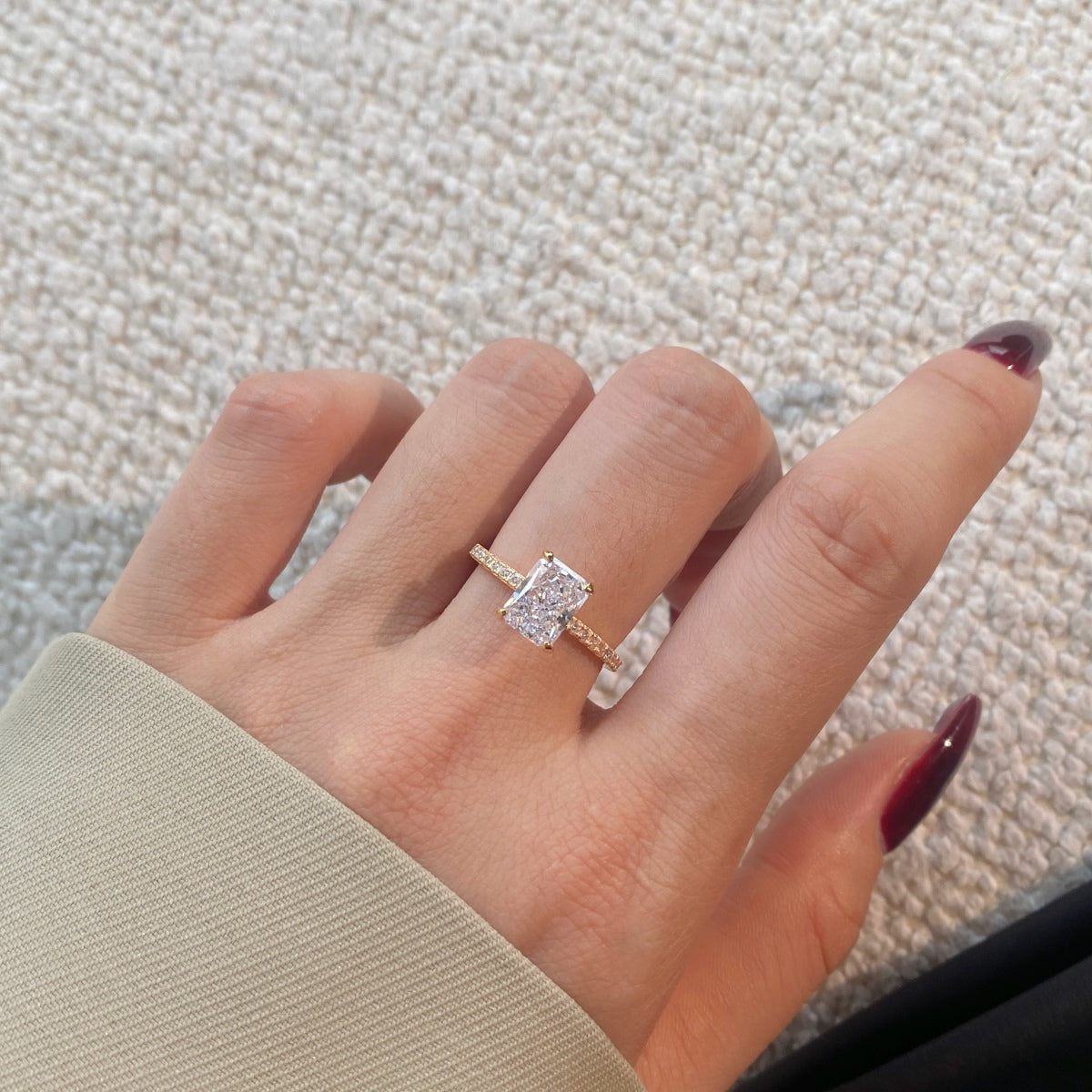 [baslovejewels]2.0 Carat Dazzling Sparkling Radiant Cut Party Ring