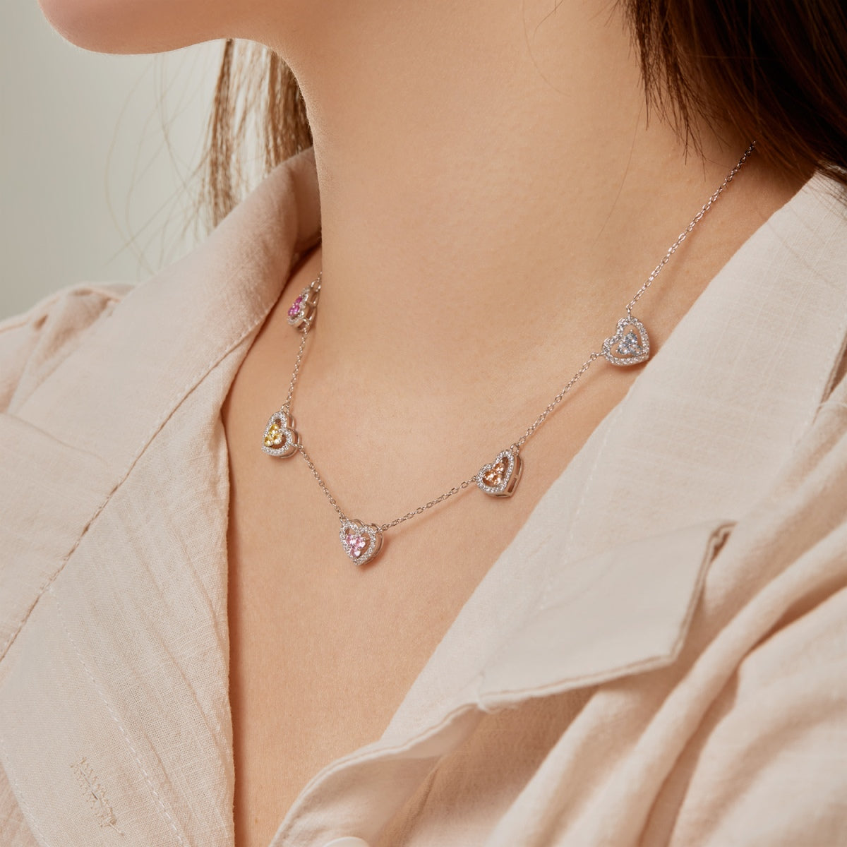 [baslovejewels]Sparkling Five Heart Necklace