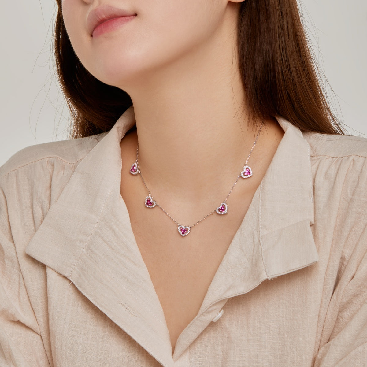 [baslovejewels]Sparkling Five Heart Necklace