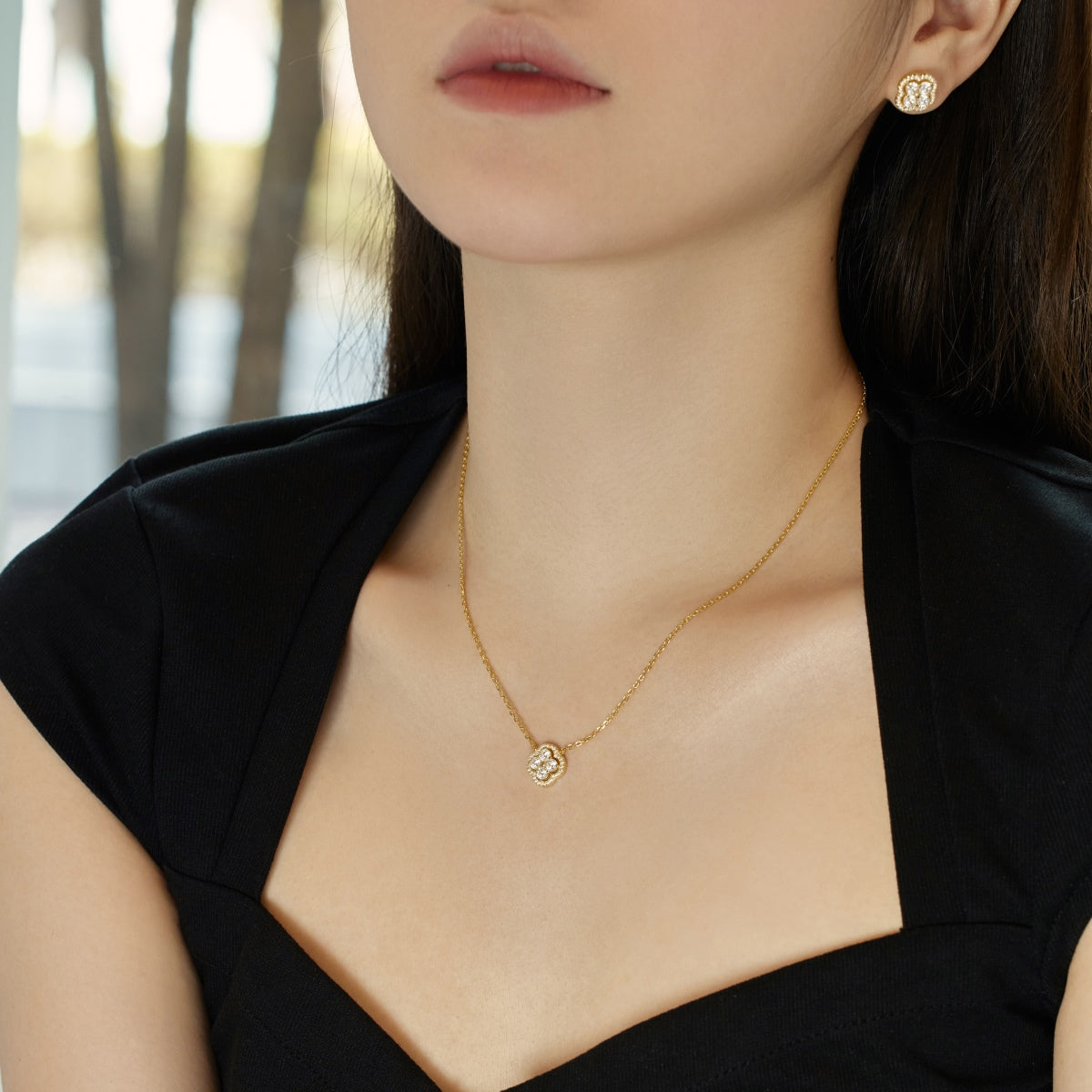 [baslovejewels]Exquisite Necklace With Four-Leaf Clover Flower Design
