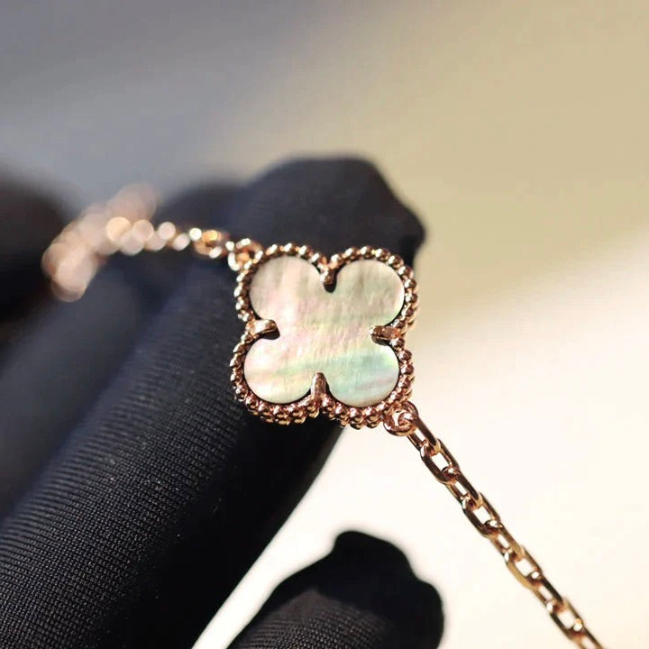[baslovejewels]CLOVER 20 MOTIFS DARK MOP DIAMOND  NECKLACE
