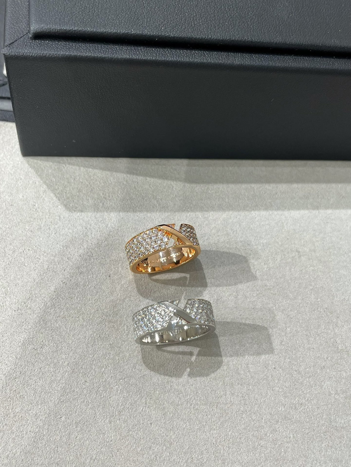 [baslovejewels]LIENS EVIDENCE  DIAMOND PAVED RING