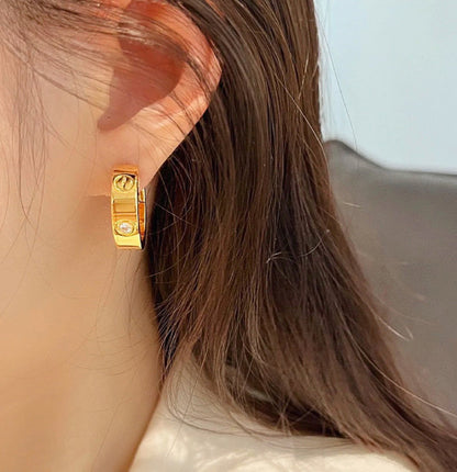 [baslovejewels]LOVE 5.5MM 1 DIAMOND EARRINGS