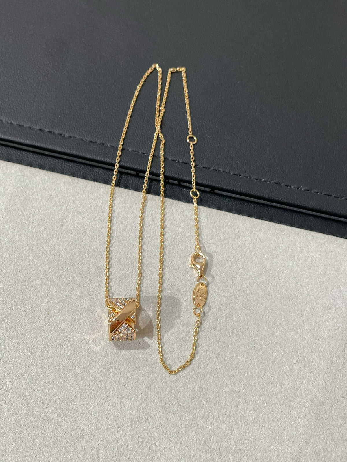 [baslovejewels]LIENS EVIDENCE DIAMOND PAVED NECKLACE