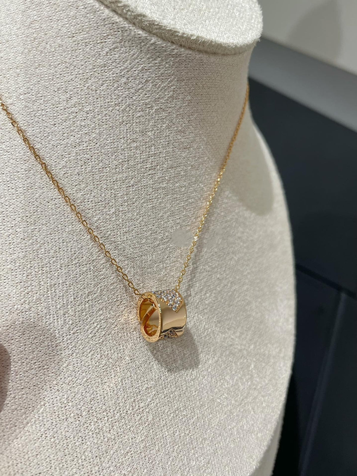 [baslovejewels]LIENS EVIDENCE DIAMOND PAVED NECKLACE