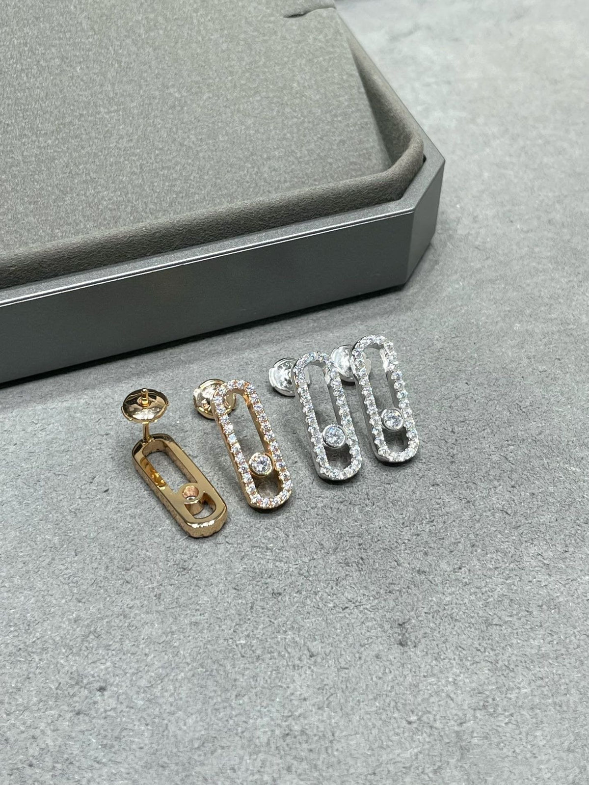 [baslovejewels]MOVE UNO STUD DIAMOND PAVED EARRINGS