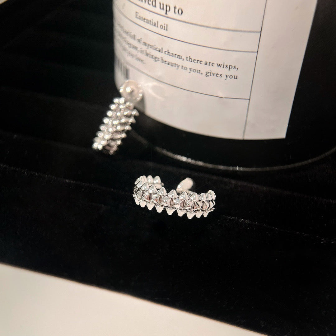 [baslovejewels]CLASH SMALL HOOP EARRINGS