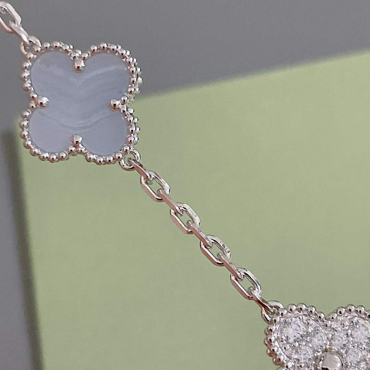 [baslovejewels]CLOVER  5 MOTIF DIAMOND PURPLE CHALCEDONY BRACELET SILVER