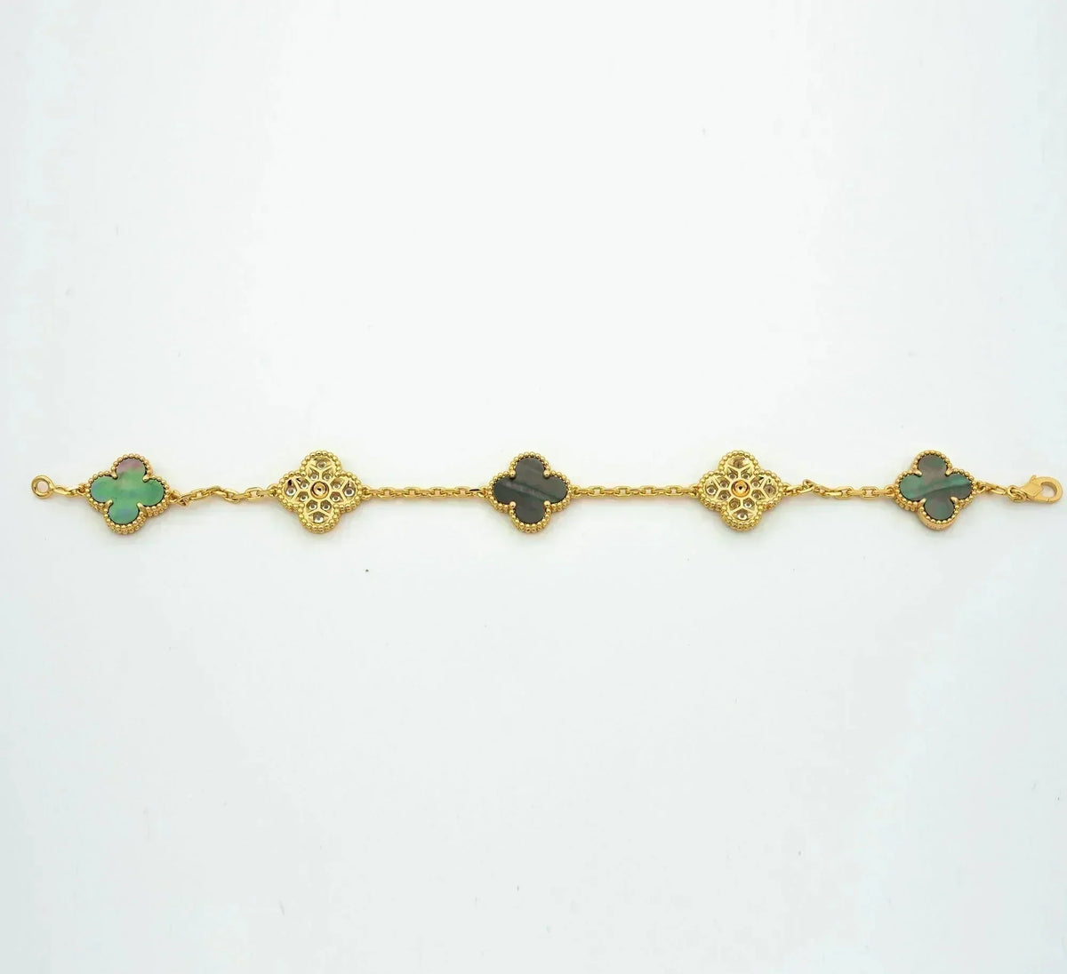 [baslovejewels]CLOVER 5 MOTIF GRAY MOP DIAMOND BRACELET
