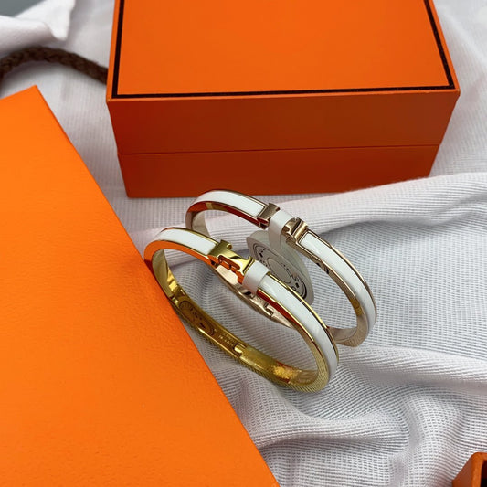 [baslovejewels]CLASSIC HM CLIC WHITE 8MM ENAMEL BRACELET