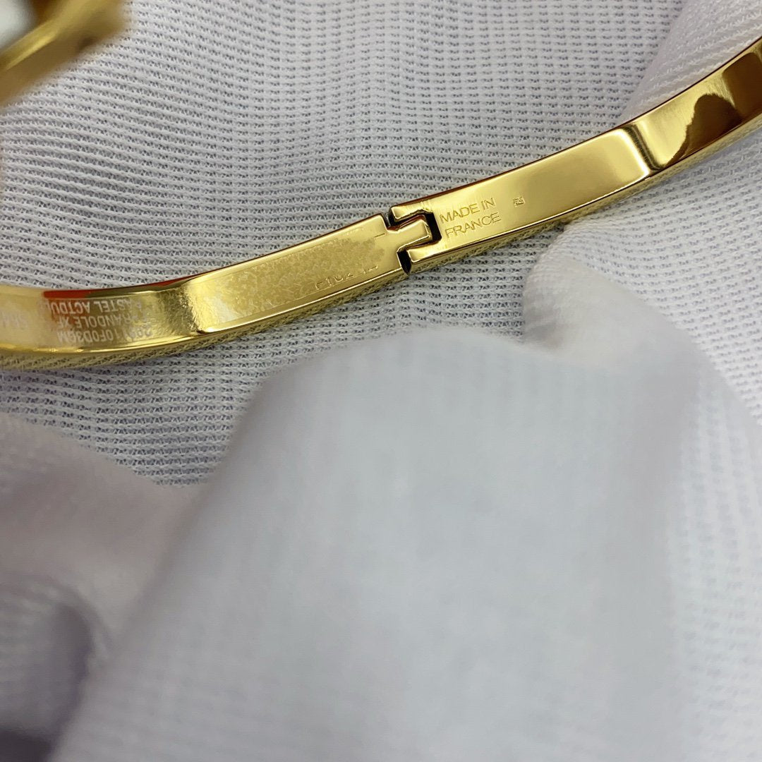 [baslovejewels]CLASSIC HM CLIC WHITE 8MM ENAMEL BRACELET