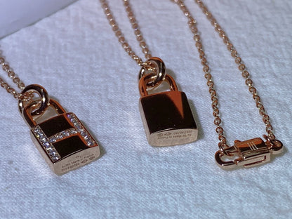 [baslovejewels]HM ADVANCED NICHE LOCK HEAD NECKLACE DIAMONDS