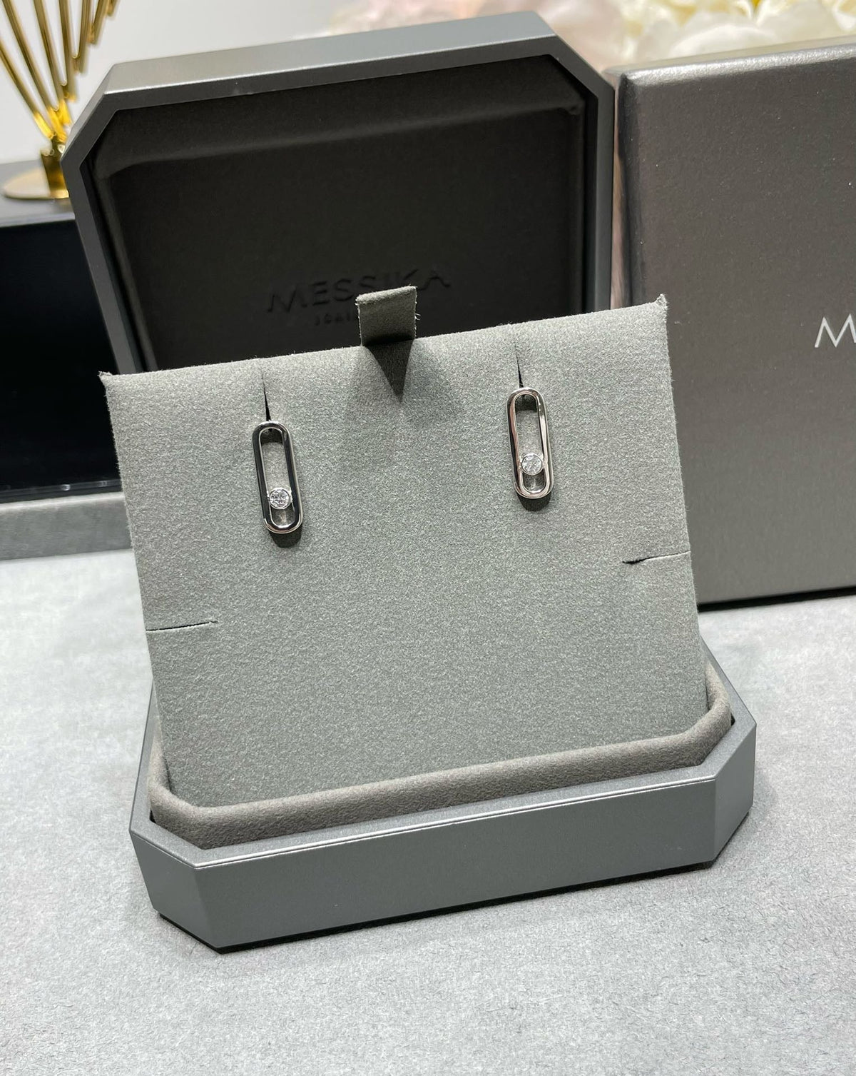 [baslovejewels]MOVE UNO SMALL 1 DIAMOND EARRINGS